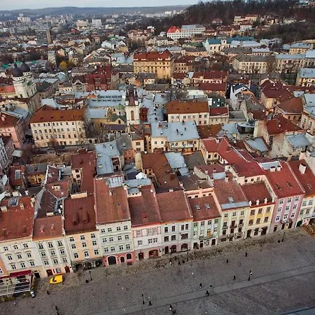 Apartment Rynok Square - The Very Center Of Lviv