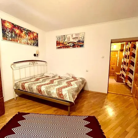 Rynok Square - The Very Center Of Apartment